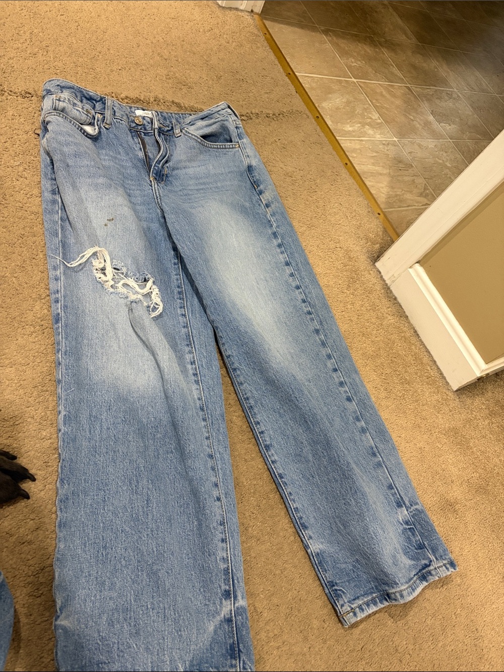 Forever 21 Light Blue Distressed Straight-Leg Jeans